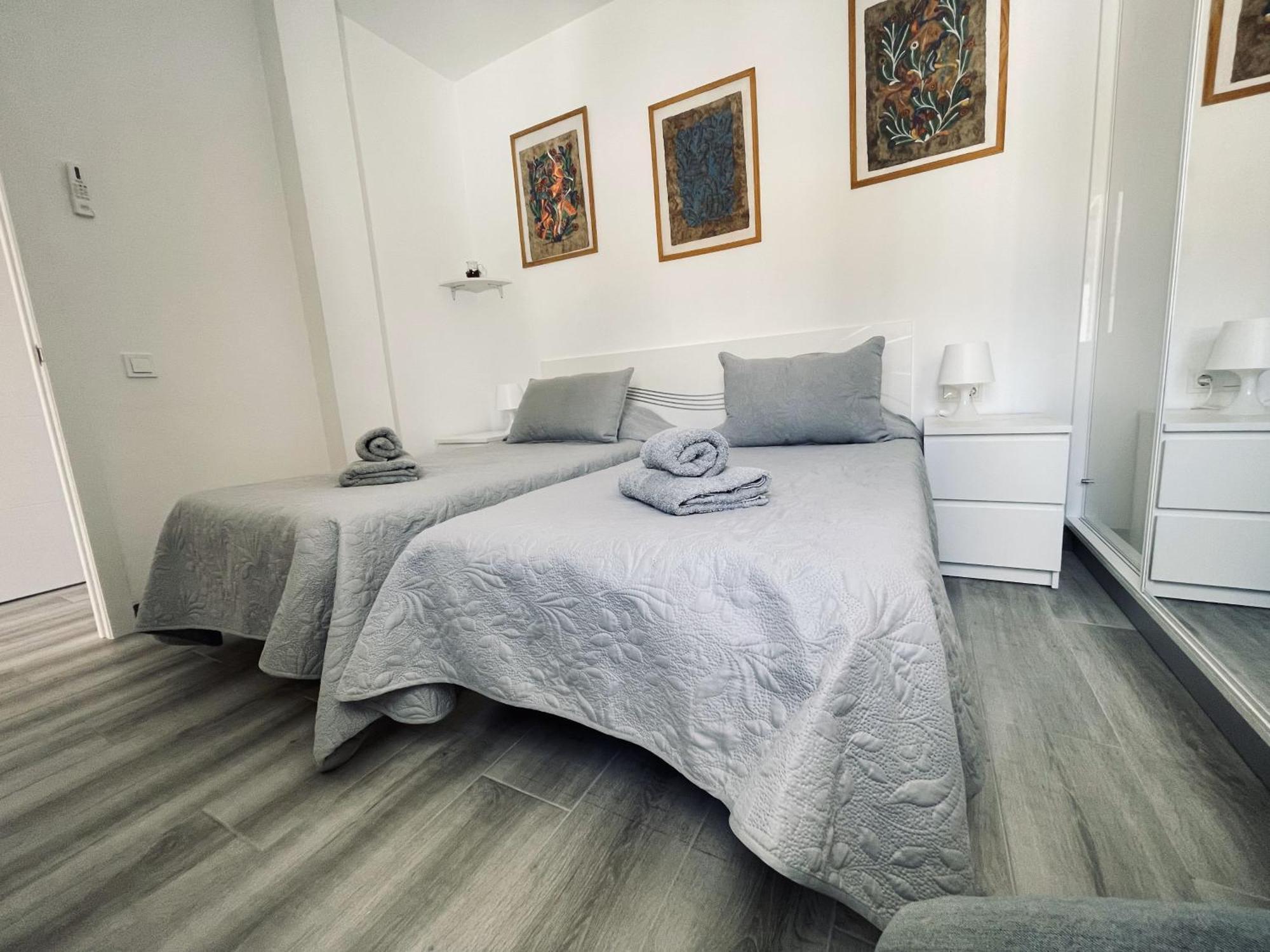 Newly Renovated Apartment With 2 Terrace, 2 Bedroom, 5Min Beach プエルト・デ・サンティアゴ エクステリア 写真
